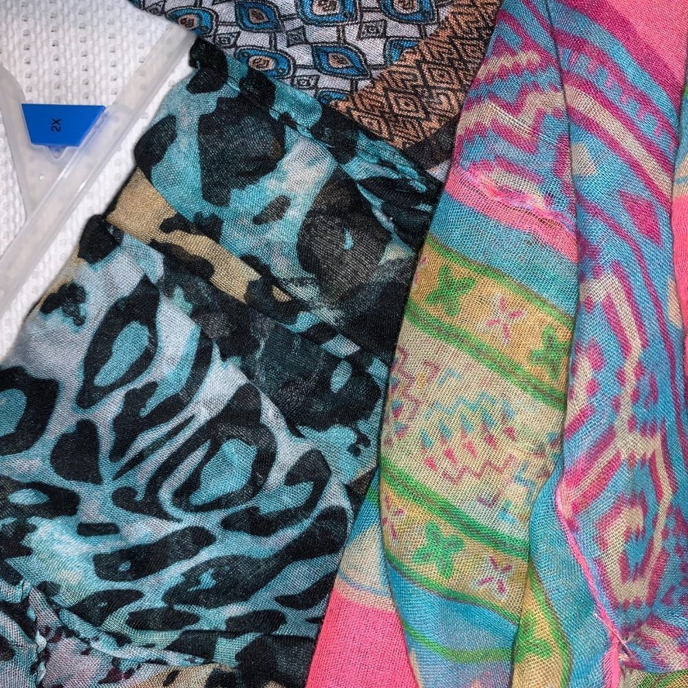 Scarves Bundle! - Picture 6 of 7
